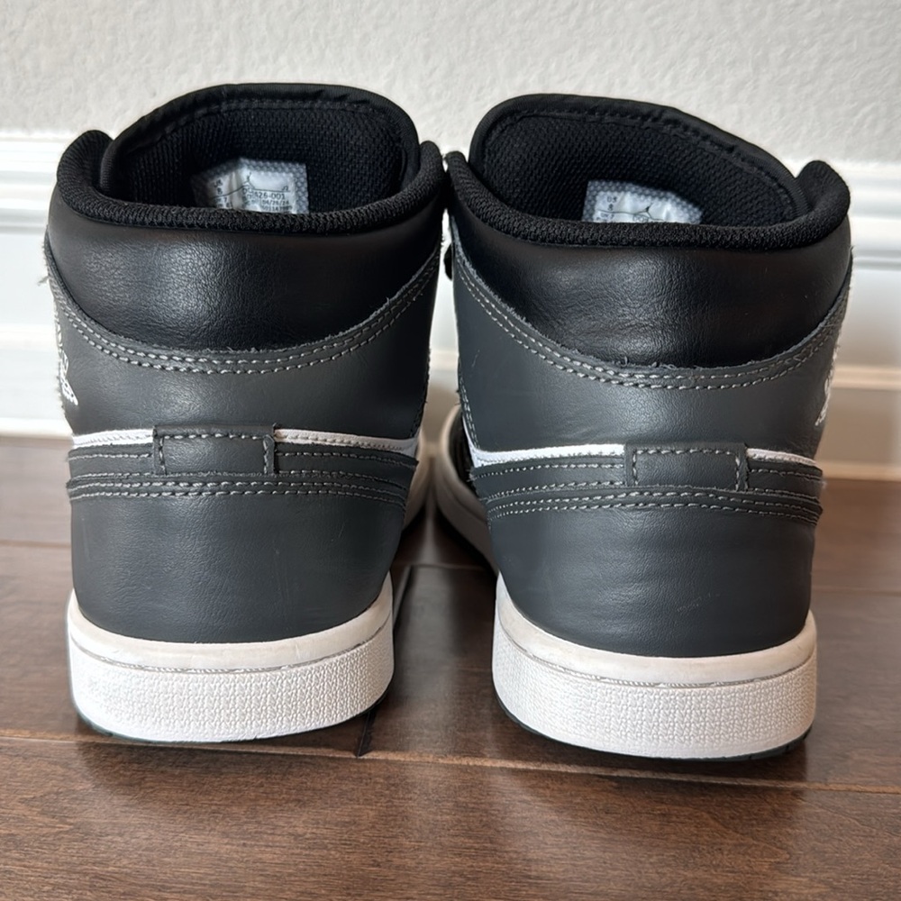 Air Jordan 1 mid size 8 - Picture 9 of 10